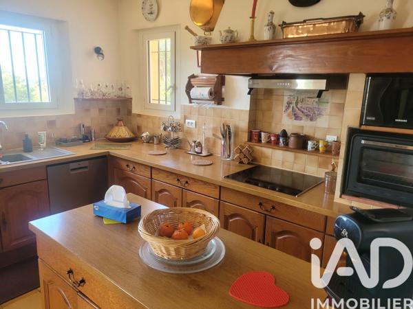 Maison à vendre 9 pièces 239 m² Carqueiranne