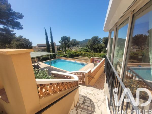 Maison à vendre 9 pièces 239 m² Carqueiranne