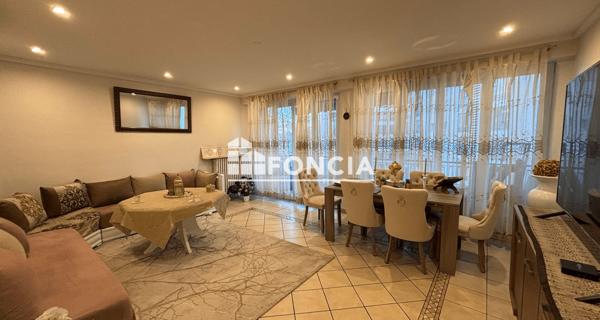 À vendre Appartement 4 pièces 82.09 m² - Toulon 83000