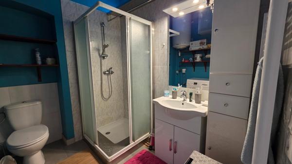 Appartement 2 pièces de 34 m2 à Aix-les-Bains avec vue château