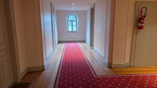 Appartement 2 pièces de 34 m2 à Aix-les-Bains avec vue château