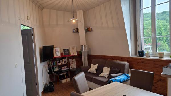 Appartement 2 pièces de 34 m2 à Aix-les-Bains avec vue château