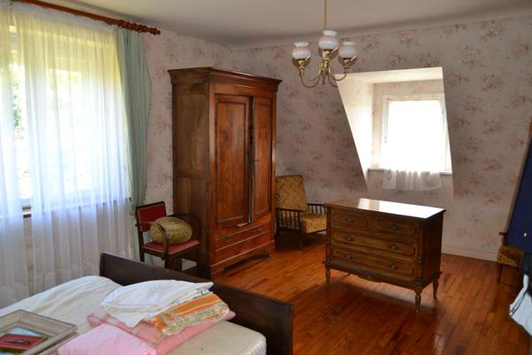 Plougasnou (29630) Plougasnou, belle maison traditionnelle sur 3500 m2 de terrain.