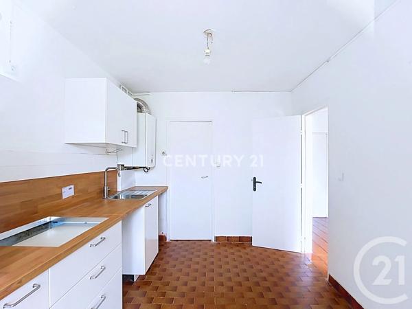 Appartement F3 à vendre  3 pièces - 66,50 m 2   AUBAGNE  - 13