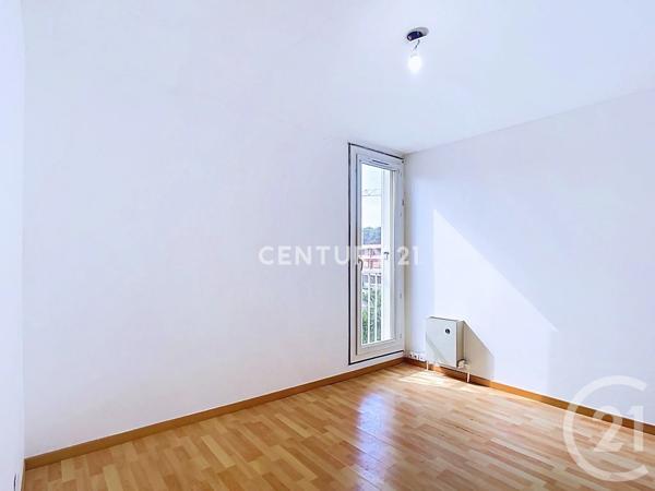 Appartement F3 à vendre  3 pièces - 66,50 m 2   AUBAGNE  - 13