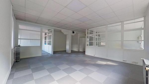 Dpt Meurthe et Moselle (54), BUREAU de 64,14 m2 à louer à MAXÉVILLE, stationnement gratuit.