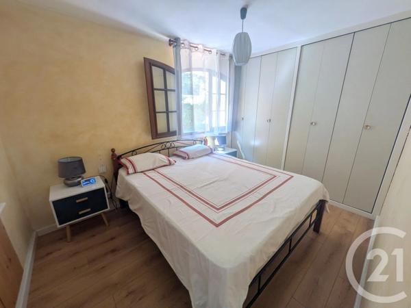 Maison à vendre  5 pièces - 92,75 m 2   TOULON  - 83