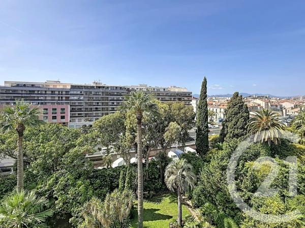 Appartement Duplex à vendre  3 pièces - 109,01 m 2   CANNES  - 06