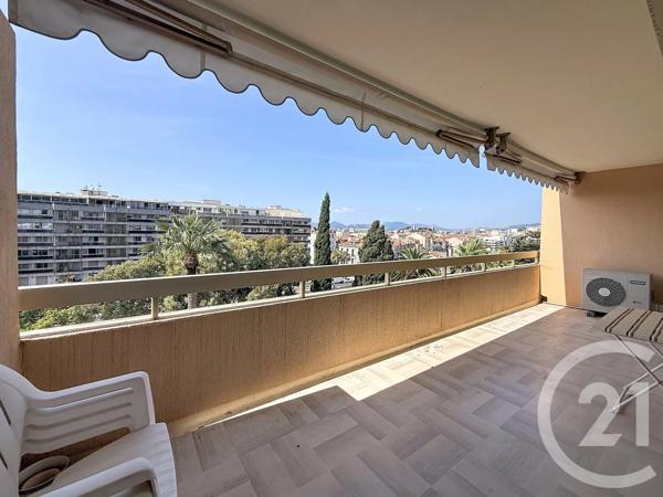 Appartement Duplex à vendre  3 pièces - 109,01 m 2   CANNES  - 06