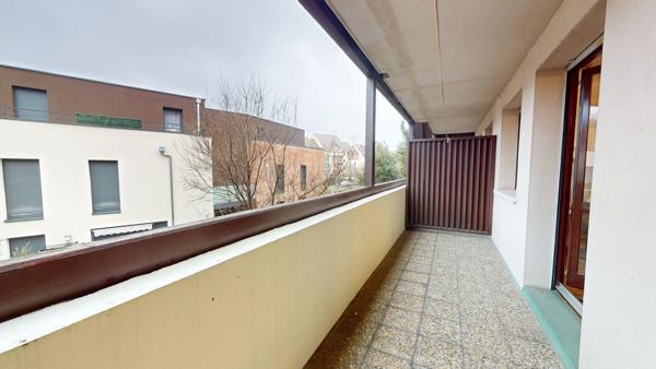 Strasbourg - Robertsau Grand F2 avec balcon, garage et cave