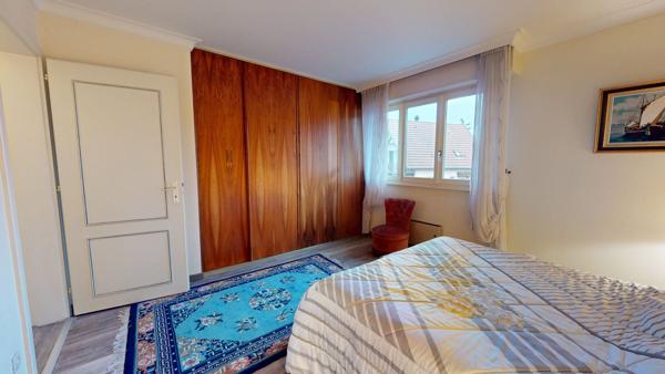 Strasbourg - Robertsau Grand F2 avec balcon, garage et cave