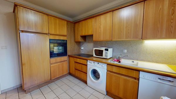 Strasbourg - Robertsau Grand F2 avec balcon, garage et cave