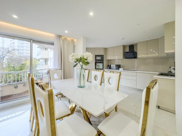 Courbevoie -Bécon-les-Bruyères – Grand 6 pièces