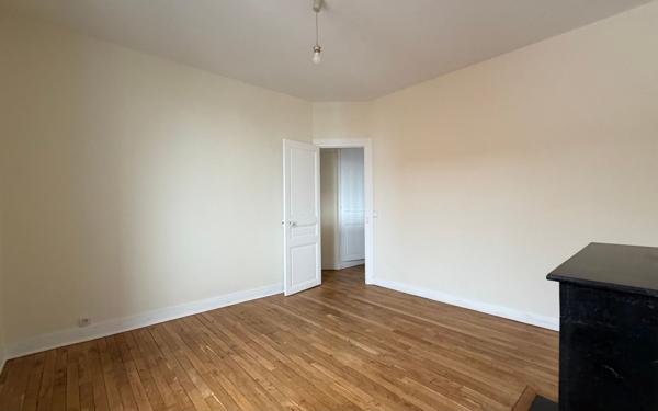 Appartement à louer    2 pièces • 43,32 m2 Champigny-sur-Marne