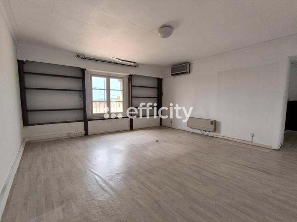 Immeuble
         18 pièces
        - 600 m² 1 138 000 € *