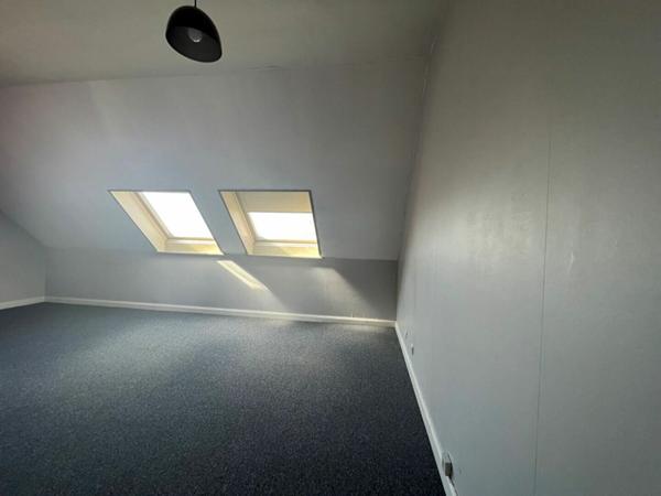 Appartement à louer    2 pièces • 62,60 m2 Lille