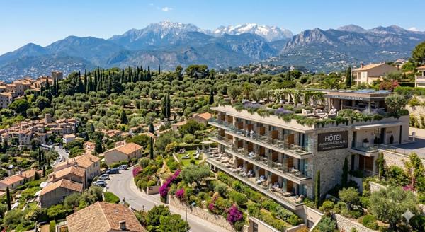 Hôtel à CAGNES SUR MER (06800)