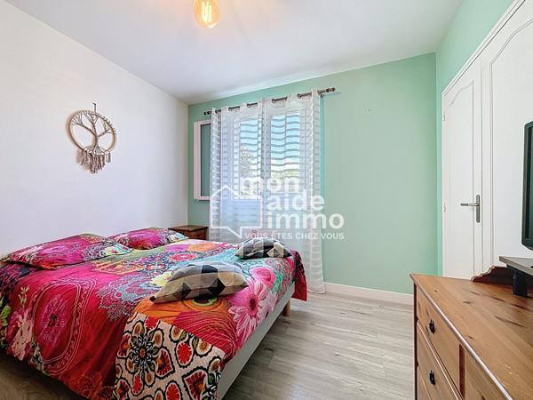 Maison rénovée, 4 chambres, garage, terrasse, terrain