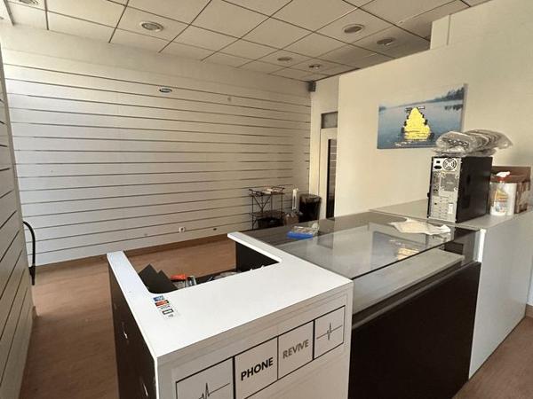 Location Local commercial 2 pièces - 3 RUE BOURGNEUF Roanne 42300