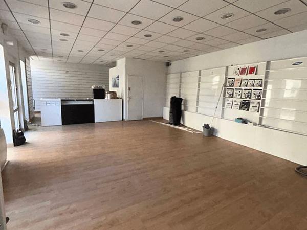 Location Local commercial 2 pièces - 3 RUE BOURGNEUF Roanne 42300