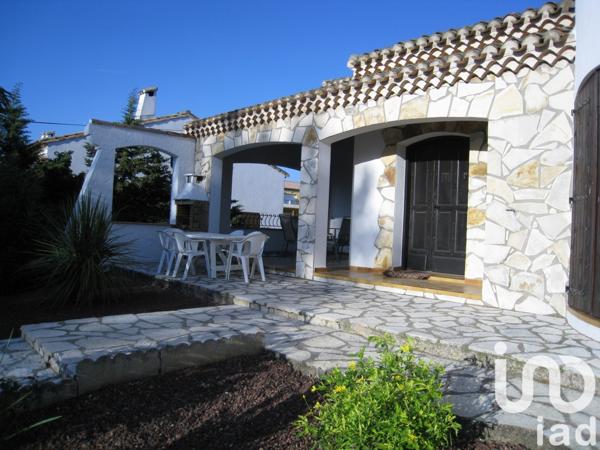 Maison traditionnelle 8 pièces de 330 m² à Agde (34300)