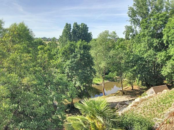 Ensemble immobilier d'exception à Vineuil ? Vue imprenable sur le Cosson !