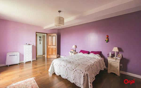 Maison à vendre    6 pièces • 320 m2 Villers-Cotterêts