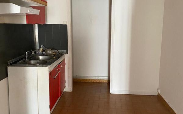 Appartement à louer    2 pièces •  Mèze