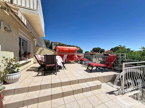 Maison à vendre  5 pièces - 100 m 2   SETE  - 34