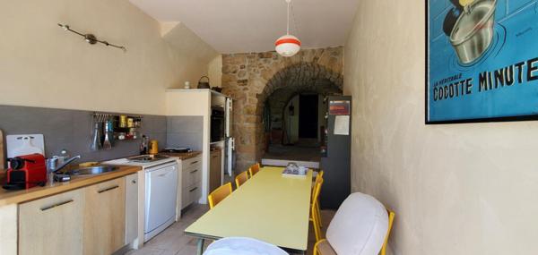 MAS PROVENÇAL DU XVIIIe, VUE ALPES ET MONT VENTOUX. CINQ CHAMBRES, IMMENSE SALON, GRANDE PISCINE, SIX TERRASSES. OPPORTUNITÉ UNIQUE À SAISIR