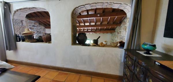 MAS PROVENÇAL DU XVIIIe, VUE ALPES ET MONT VENTOUX. CINQ CHAMBRES, IMMENSE SALON, GRANDE PISCINE, SIX TERRASSES. OPPORTUNITÉ UNIQUE À SAISIR