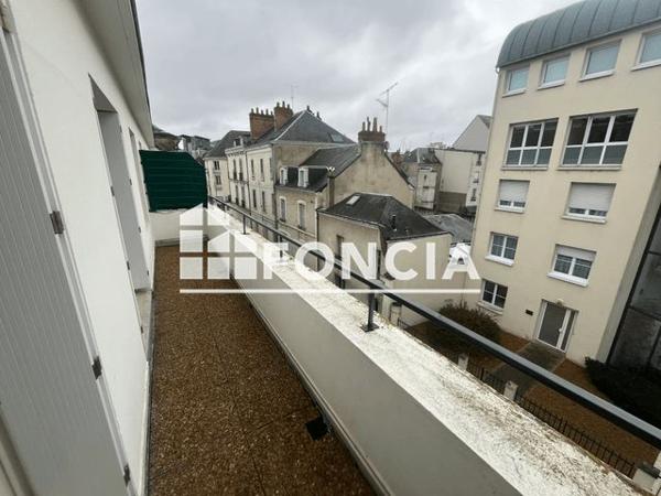 Location Appartement 2 pièces 53.71 m² - 8 RUE GRECOURT Tours 37000