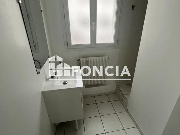 Location Appartement 2 pièces 53.71 m² - 8 RUE GRECOURT Tours 37000