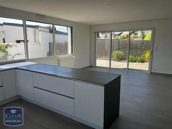 Maison à louer 6 pièces 136.81m² Guérande (44350)