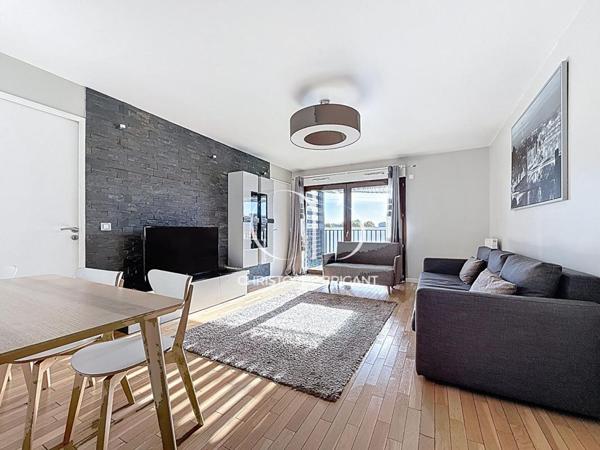 Appartement  LIMITIE Le Kremlin Bicetre 3 pièce(s) 64.26 m2