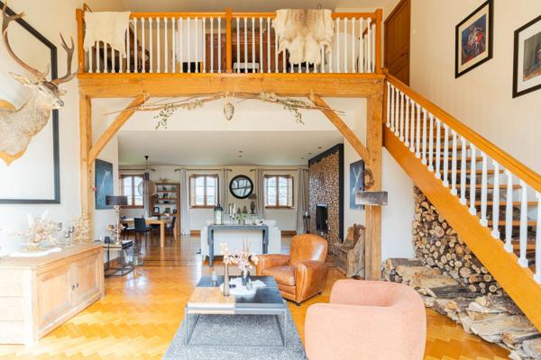 Propriété d’Exception – Domaine Privé de 27 Hectares en Position Dominante – Périgord Noir