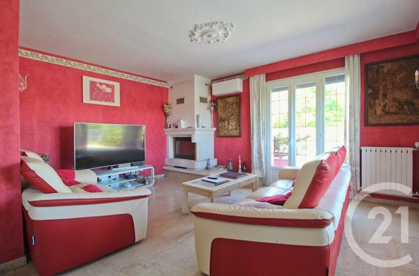 Maison à vendre  7 pièces - 200 m 2   MONTLUEL  - 01