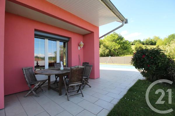 Maison à vendre  7 pièces - 200 m 2   MONTLUEL  - 01