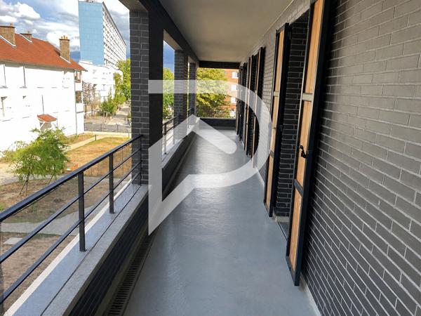 Appartement 4 pièces 82.69 m2
