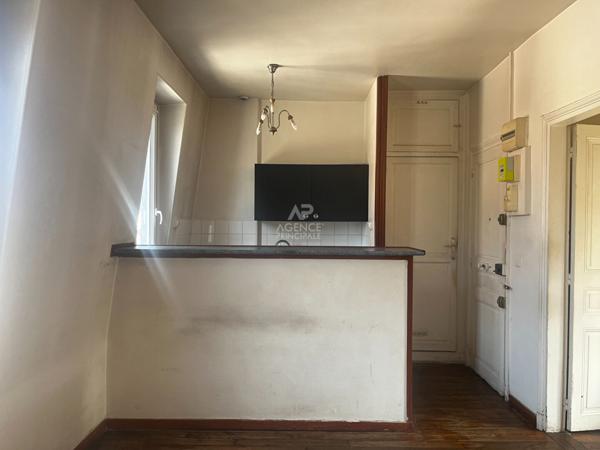 Appartement Maisons Laffitte 2 pièce(s) 28.39 m2 €185 000 ** - Référence 4259