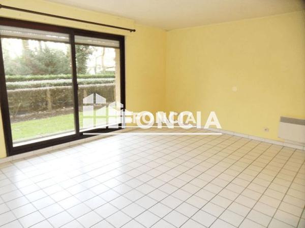 Location Studio 38.3 m² - 10 AVENUE MORMAL Lille 59000