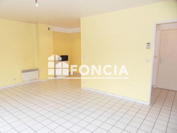 Location Studio 38.3 m² - 10 AVENUE MORMAL Lille 59000