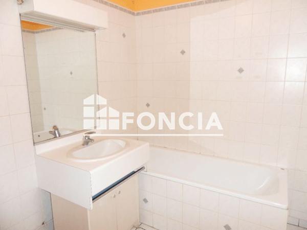 Location Studio 38.3 m² - 10 AVENUE MORMAL Lille 59000