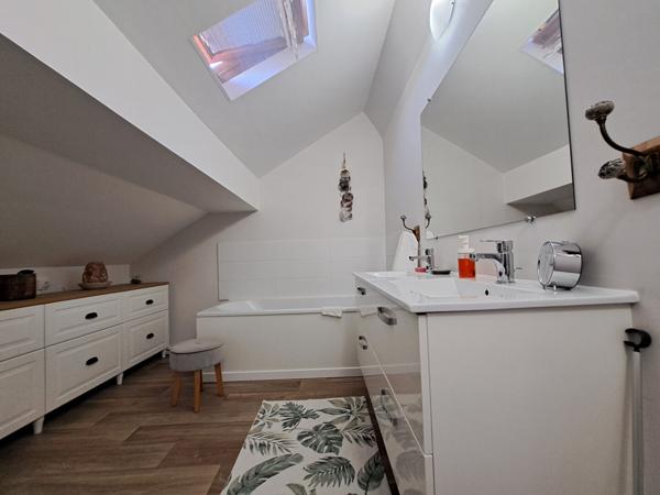 MAISON ENTIEREMENT RENOVEE