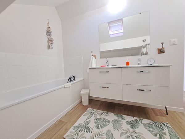 MAISON ENTIEREMENT RENOVEE