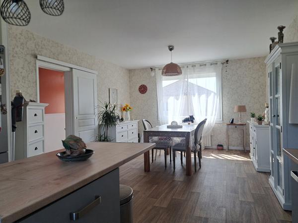 MAISON ENTIEREMENT RENOVEE