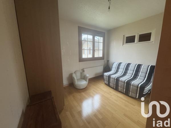 Maison 8 pièces de 150 m² à Fismes (51170)