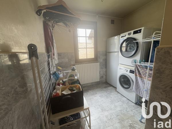 Maison 8 pièces de 150 m² à Fismes (51170)