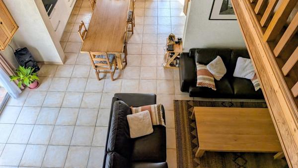 Ensemble immobilier 2 maisons sur 1 hectare 550 000 € H.A.I.*