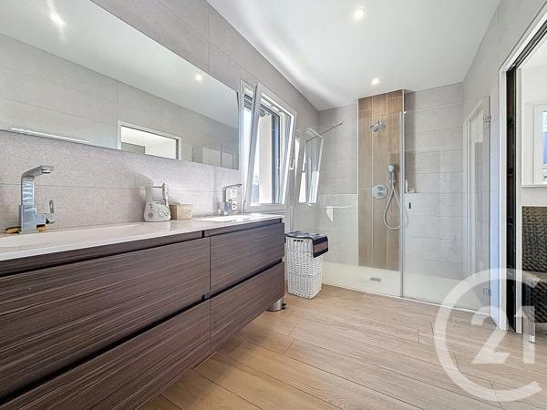 Maison à vendre  5 pièces - 187 m 2   CHADRAC  - 43